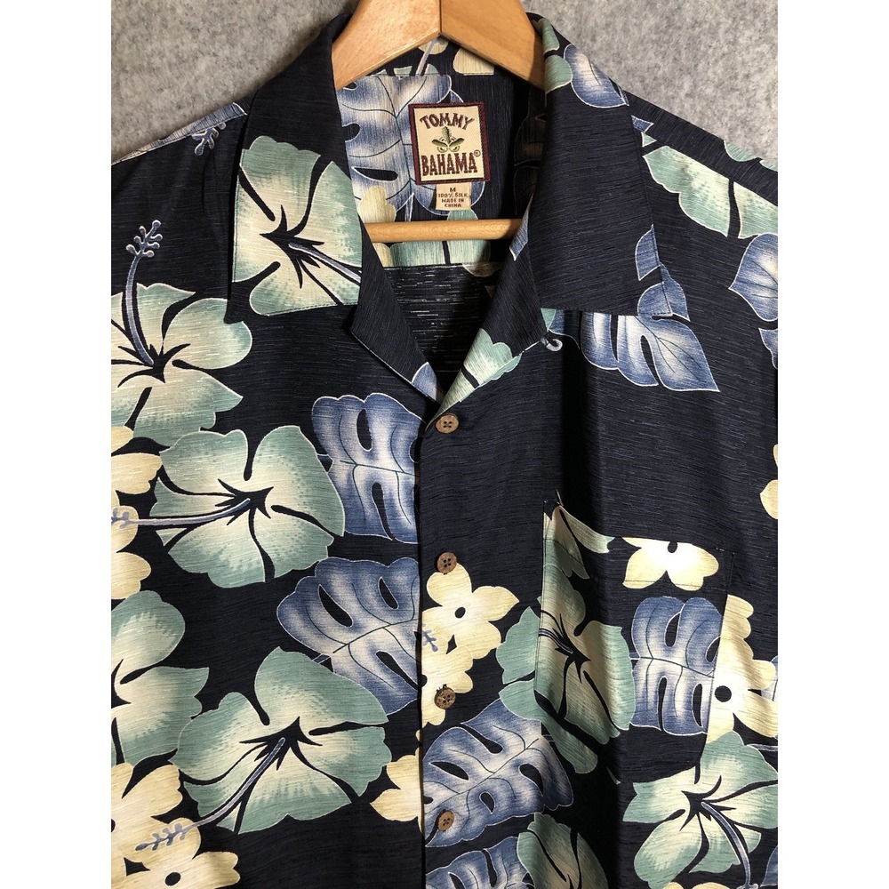 Vintage Tommy Bahama Shirt Medium Blue Silk Blend Hawaiian Tropical Tiki 90s Y2K